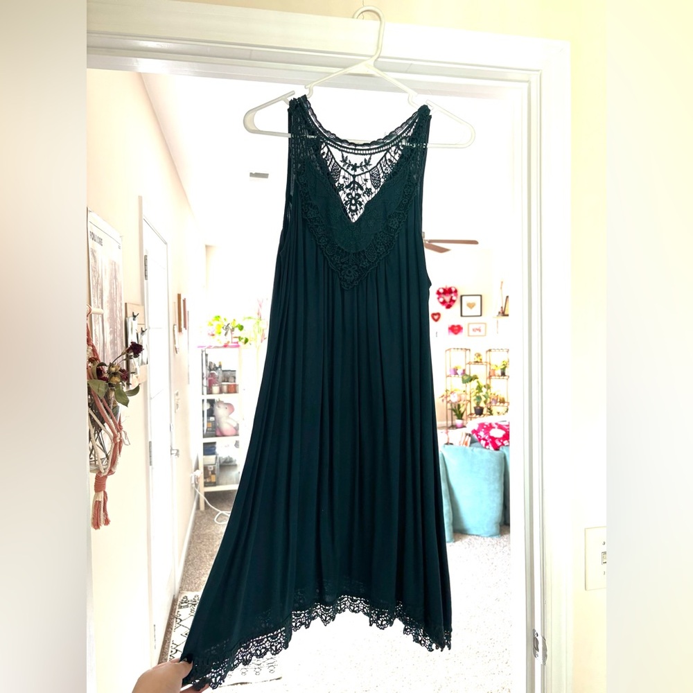 Lace-Trim Flowy Sleeveless Dress in Teal